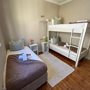 The Big - Luxury Backpackers Hostel